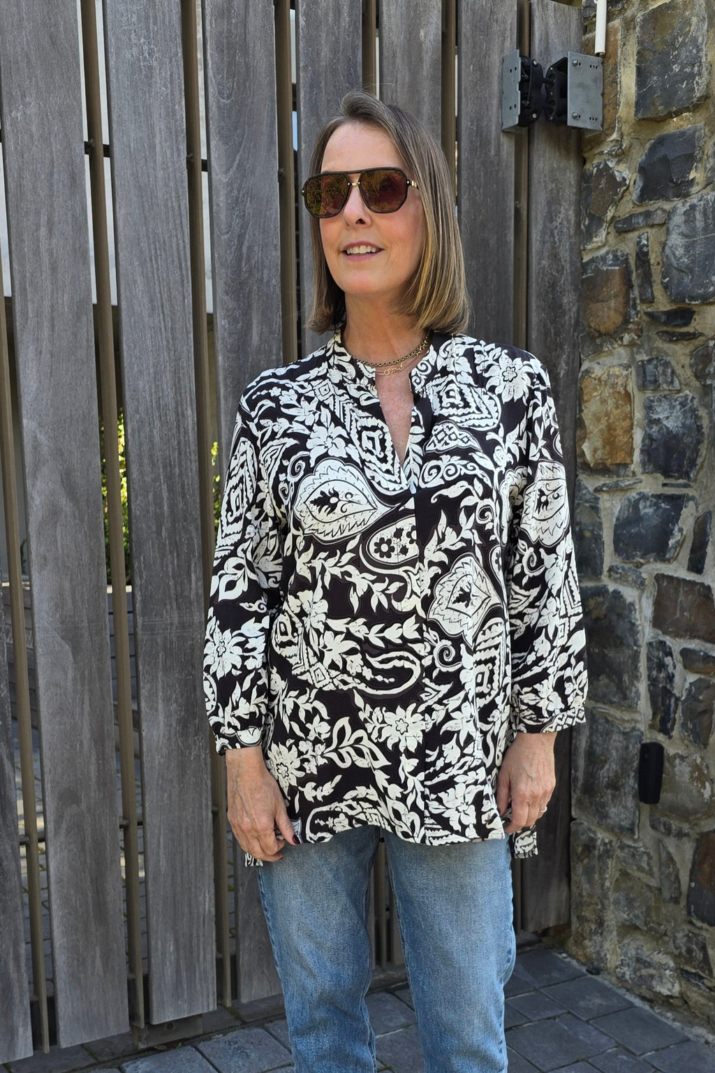 River - Mandarin Relaxed fit Shirt, Drifted Motif