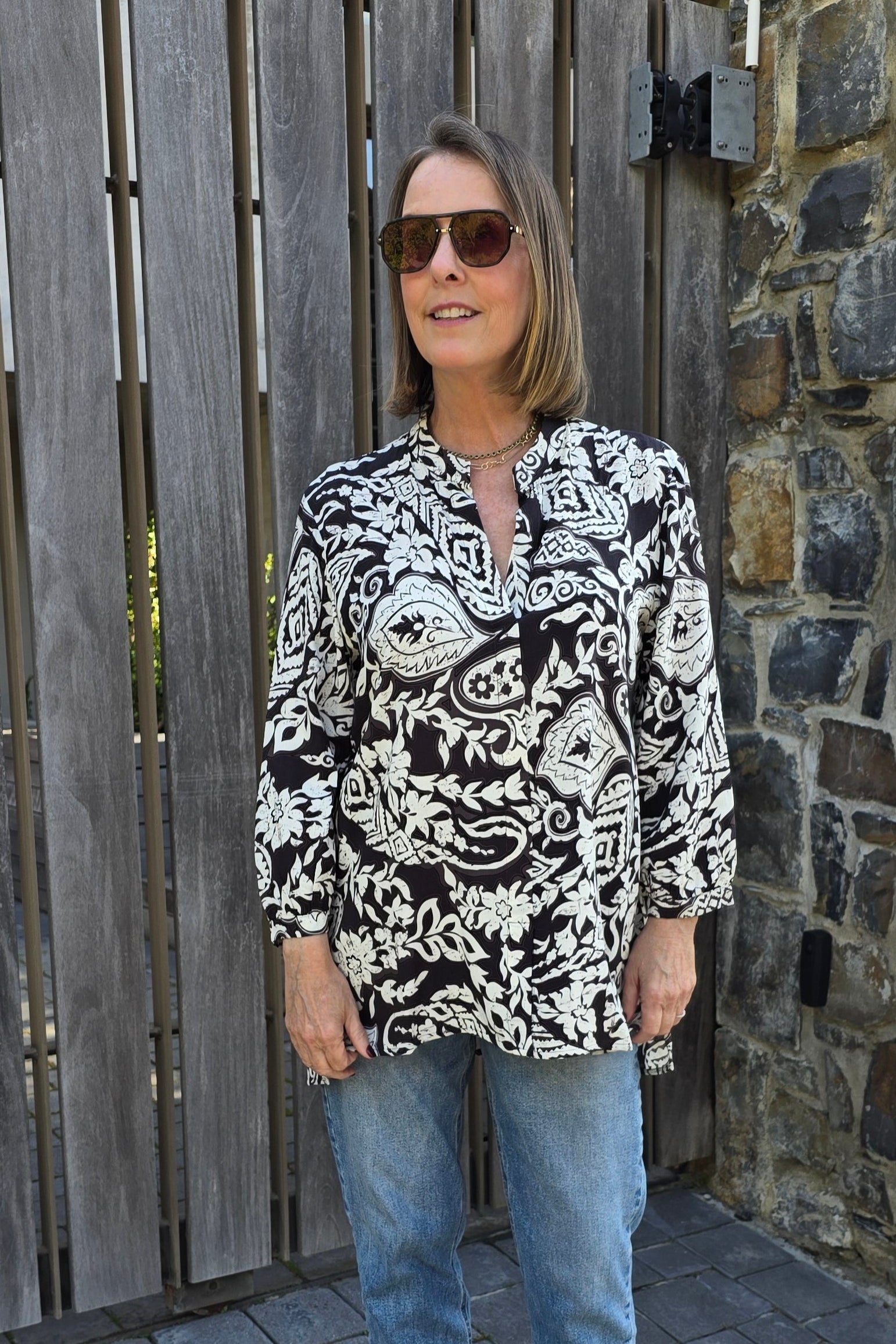 River - Mandarin Relaxed fit Shirt, Drifted Motif