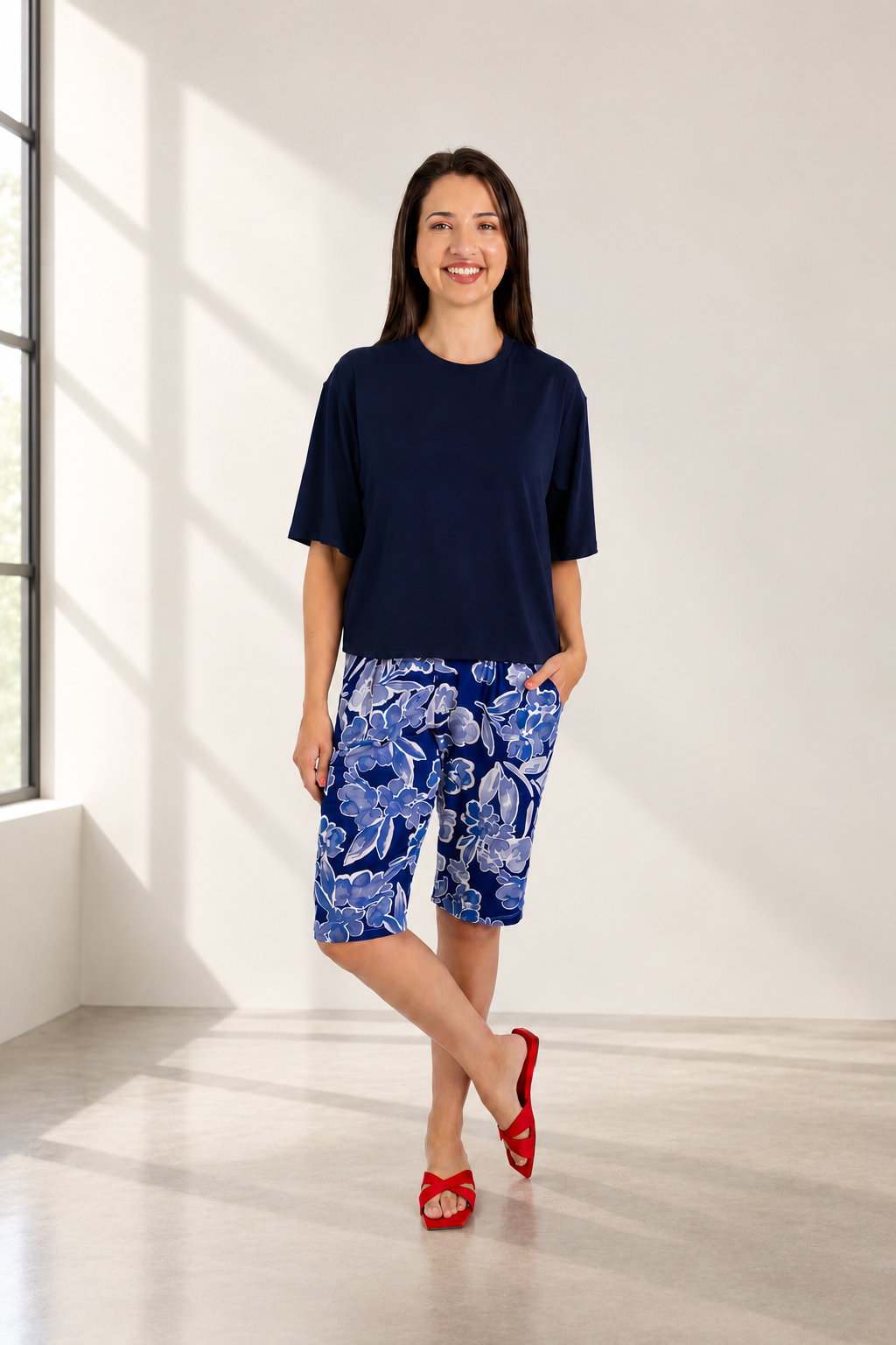 Quinn- Bermuda Shorts, Blue Ink Blooms