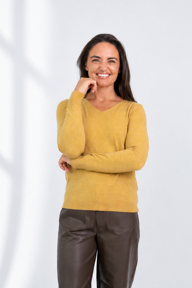 Santa Barbara - Classic Fitted Crew Neck, Buttercup