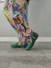 Load image into Gallery viewer, Ella - Pocket Styled Pant, Radiant Rainforest
