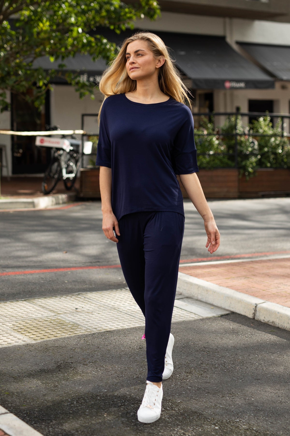 Roxanne - Navy Classic Pant