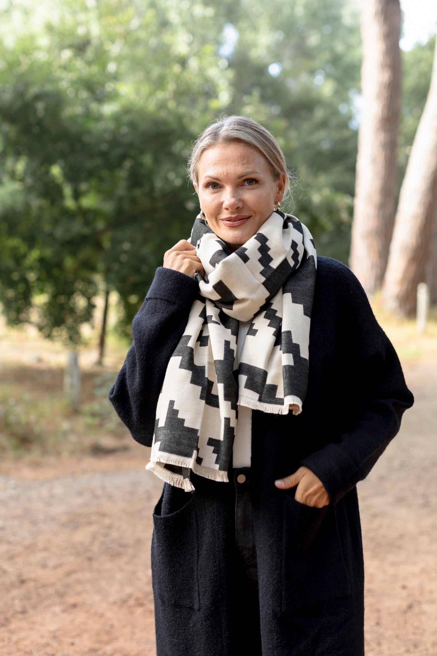 Scarf - Pixel Hounds Tooth