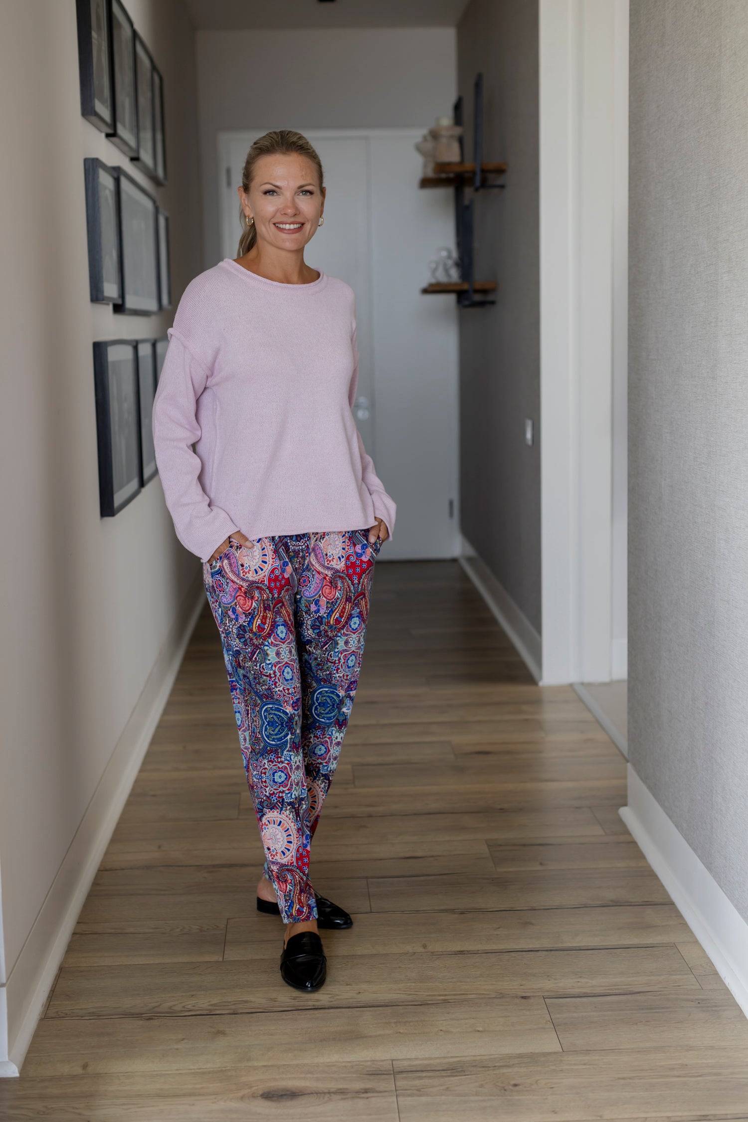 Roxanne - Classic Pants, Paisley Mosaic