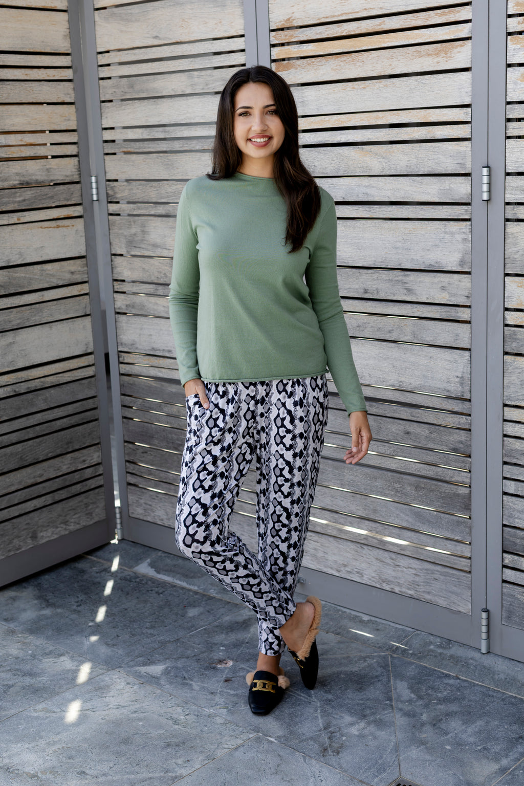 Roxanne - Classic Pant, Black & Grey Snack