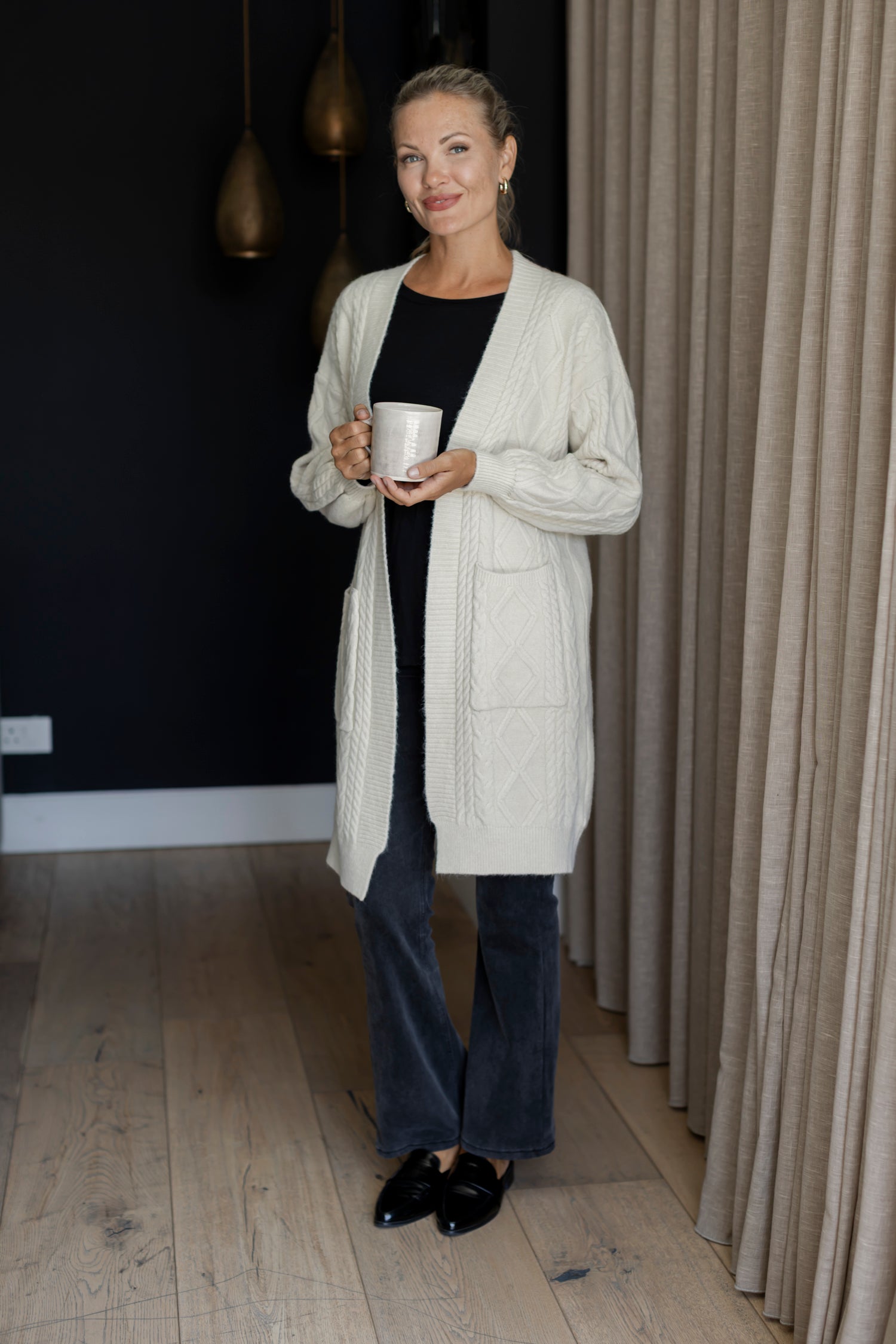 Almeria - Cable Cardi with Pockets