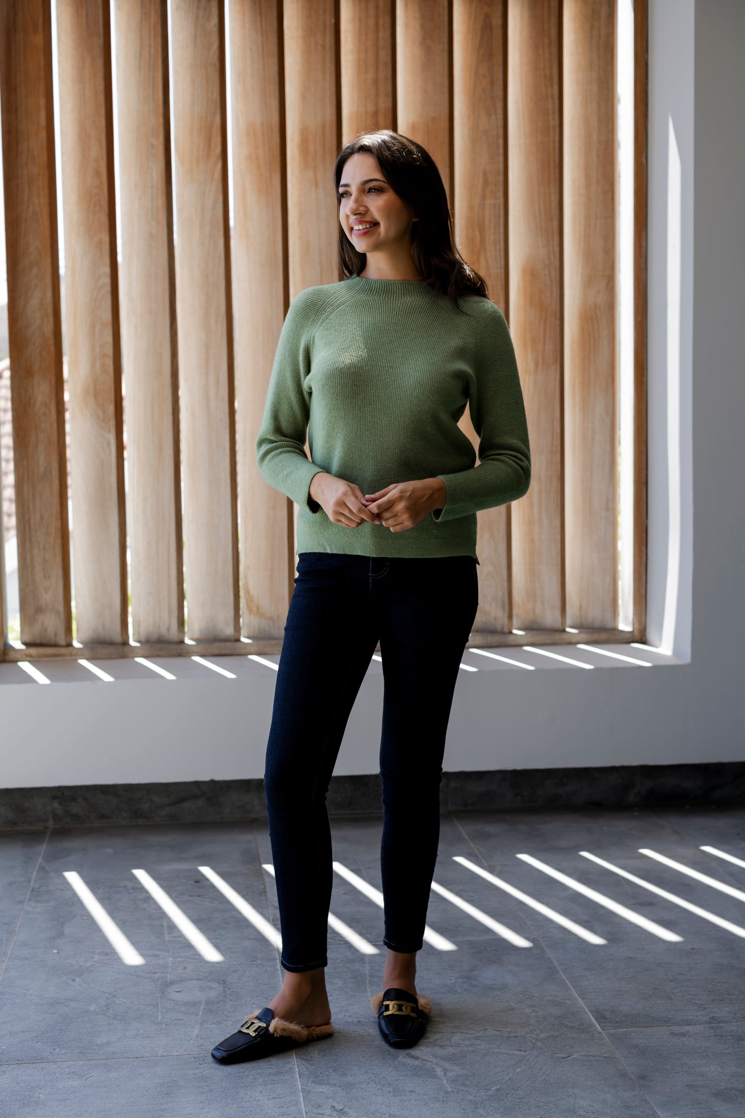 Granada - Fine Rib Funnel Neck