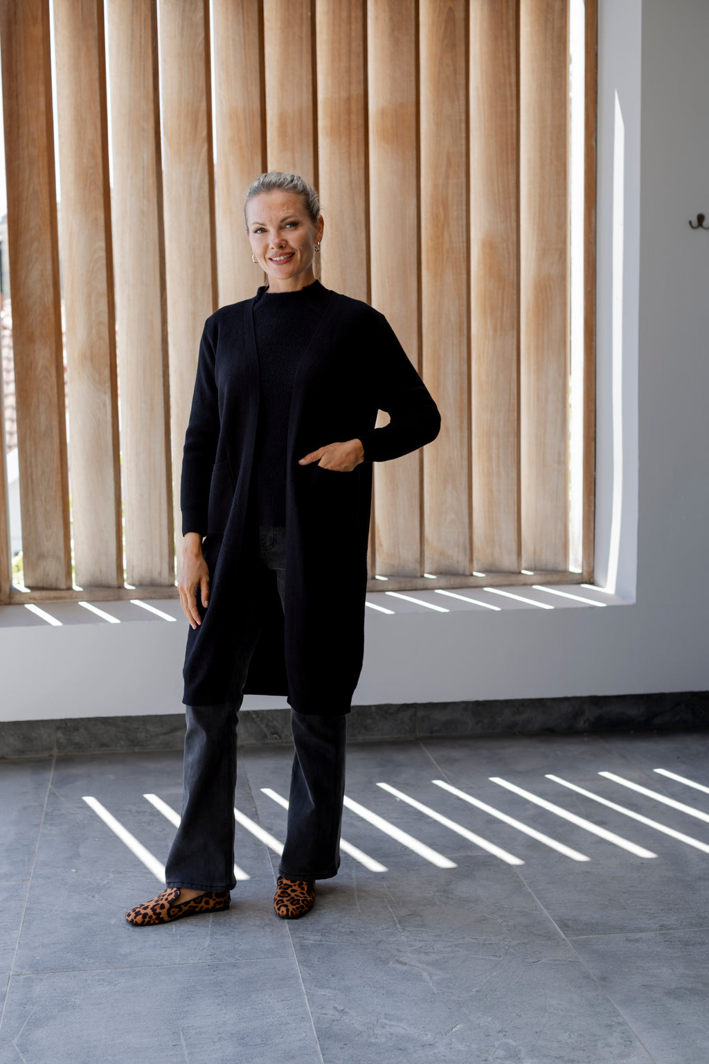 Seville - Fine Rib Pocket Cardigan, Black