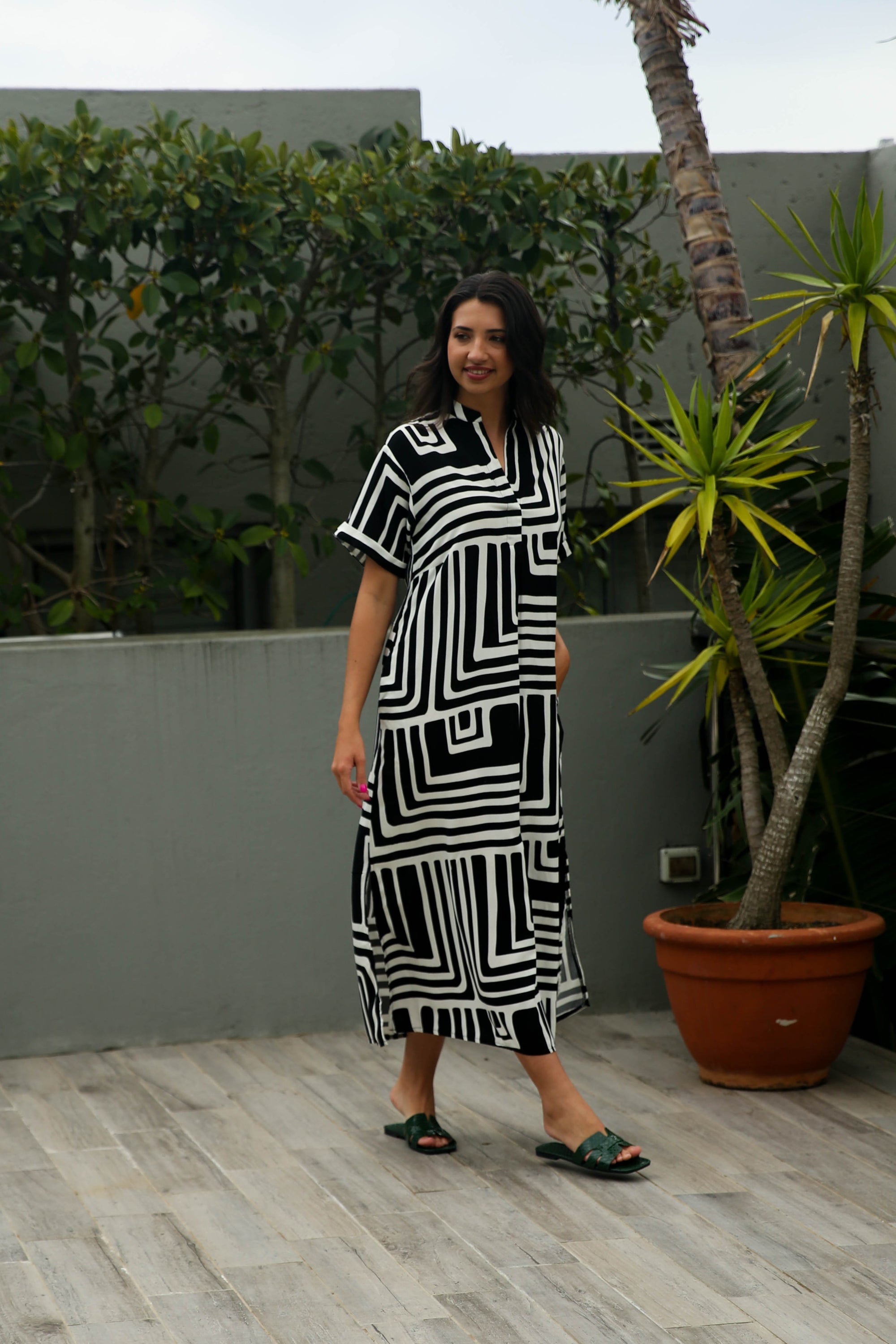 Jan - Resort Dress with Belt & Pockets, Modern Geo