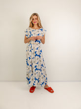 Load image into Gallery viewer, Lucia - Shift Dress with Frill, Azure Daisy
