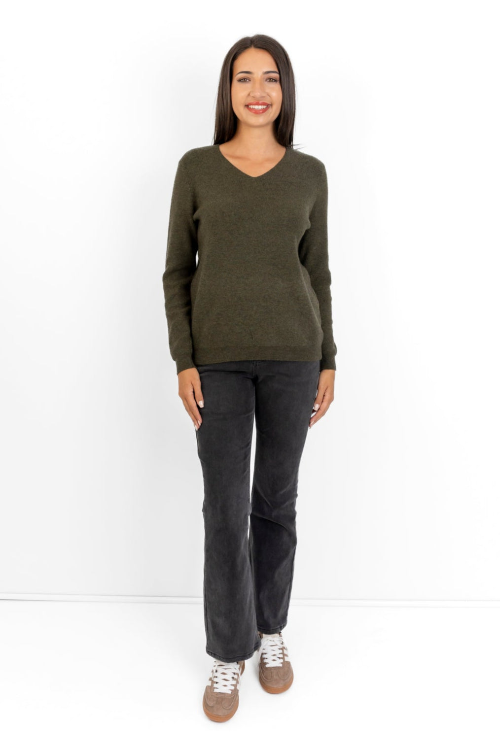 Lyon - V Neck Fine Rib Knit