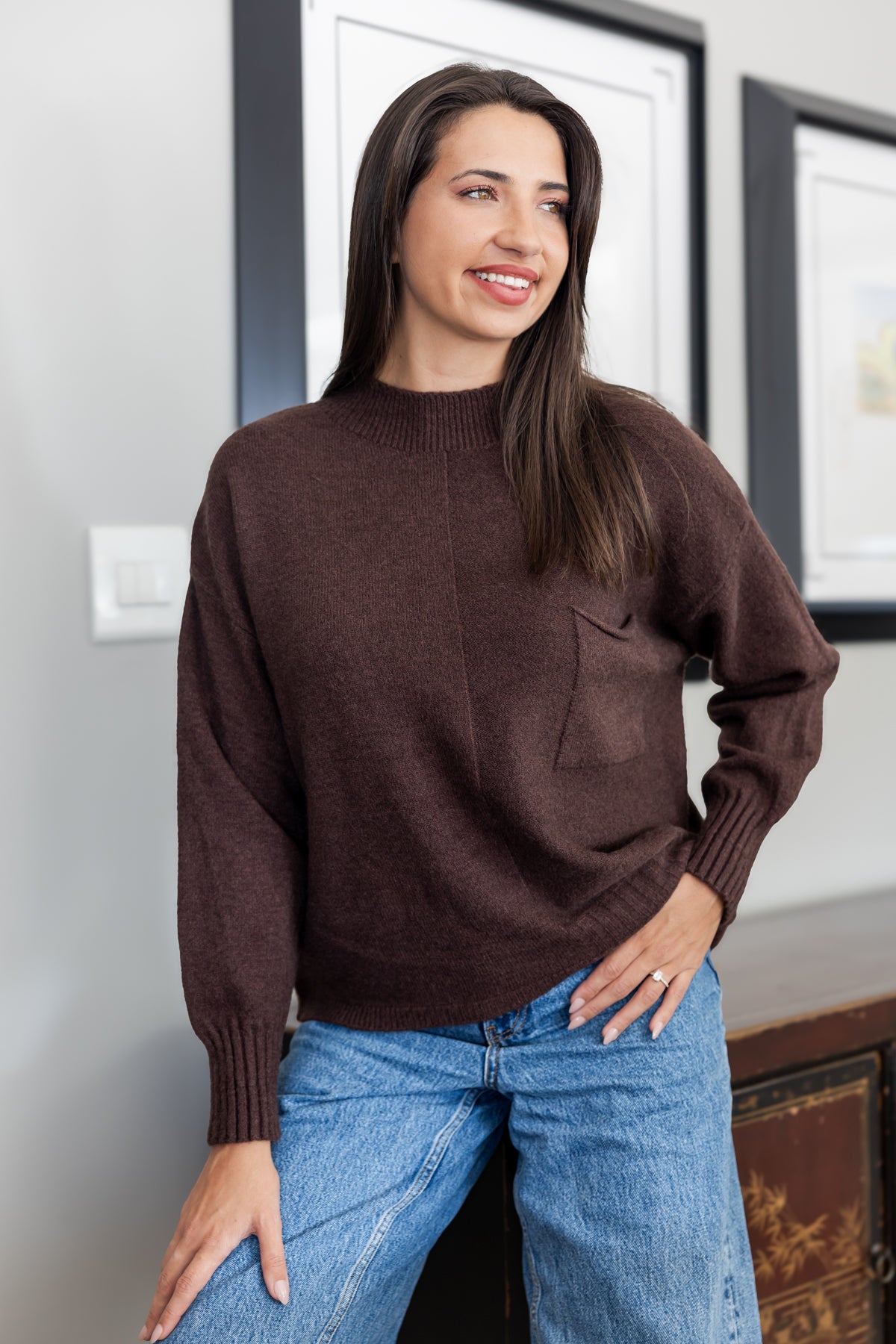 Hollister - Asymmetric Hem with Pocket, Chocolate