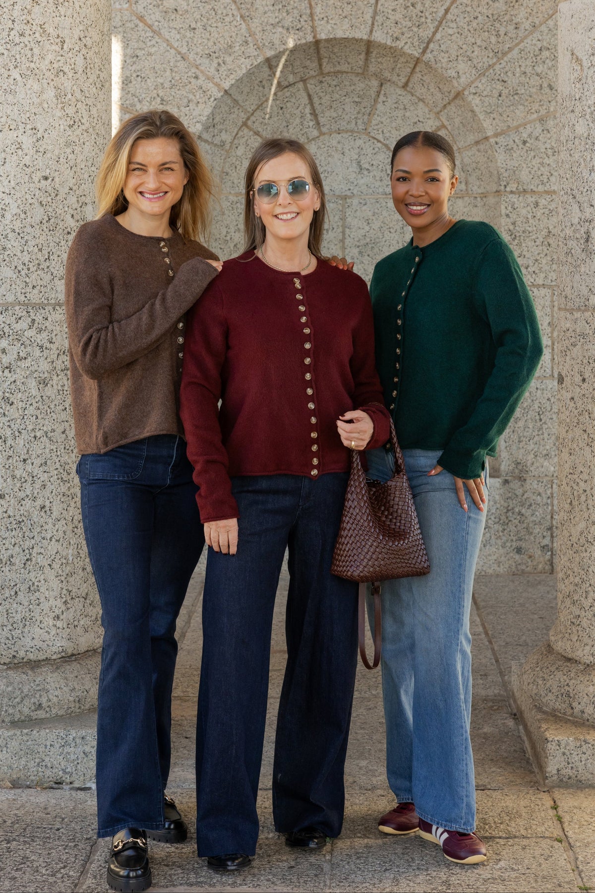 Hayward - Multi Button Cardi, Bordeaux