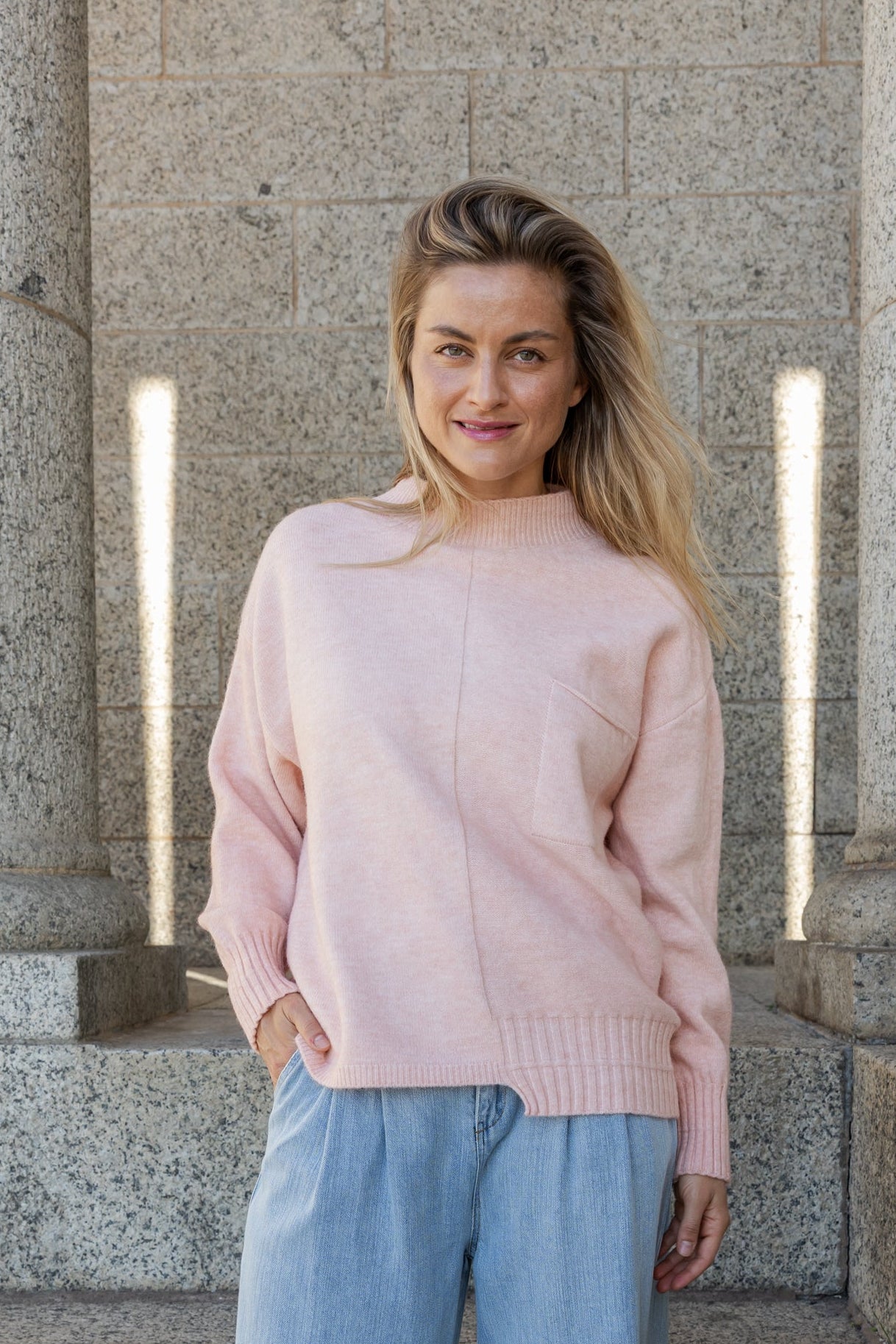 Hollister - Asymmetric Hem with Pocket, Blush