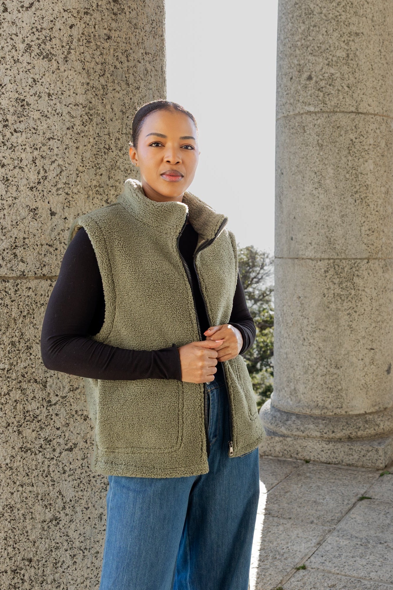 Moderna - Sleeveless Teddy Fur Gillet, Khaki