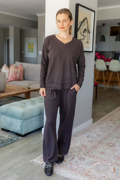 Adella - Super Soft Cut & Sew V Neck, Chocolate