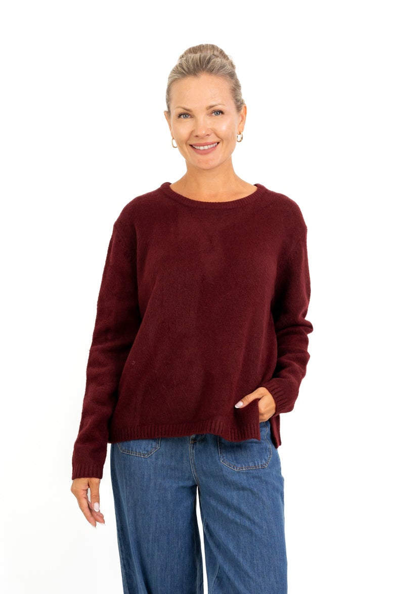 Pamplona - Crew Neck With Side Slit, Bordeaux