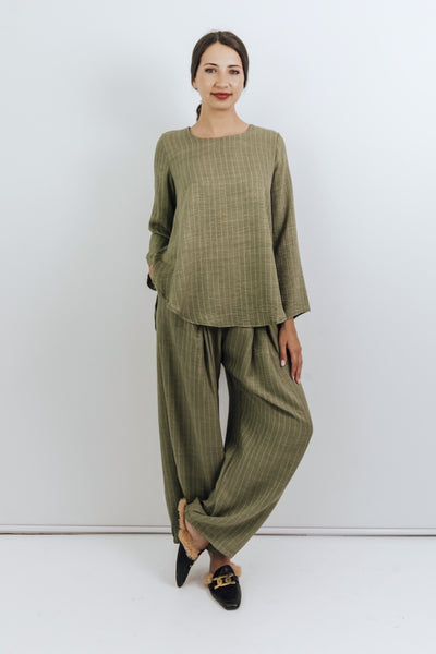 Tyra - Relaxed Pant with Inverted Pleats, Khaki Stripe