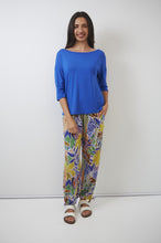 Load image into Gallery viewer, Ella - Pocket Styled Pant, Radiant Rainforest
