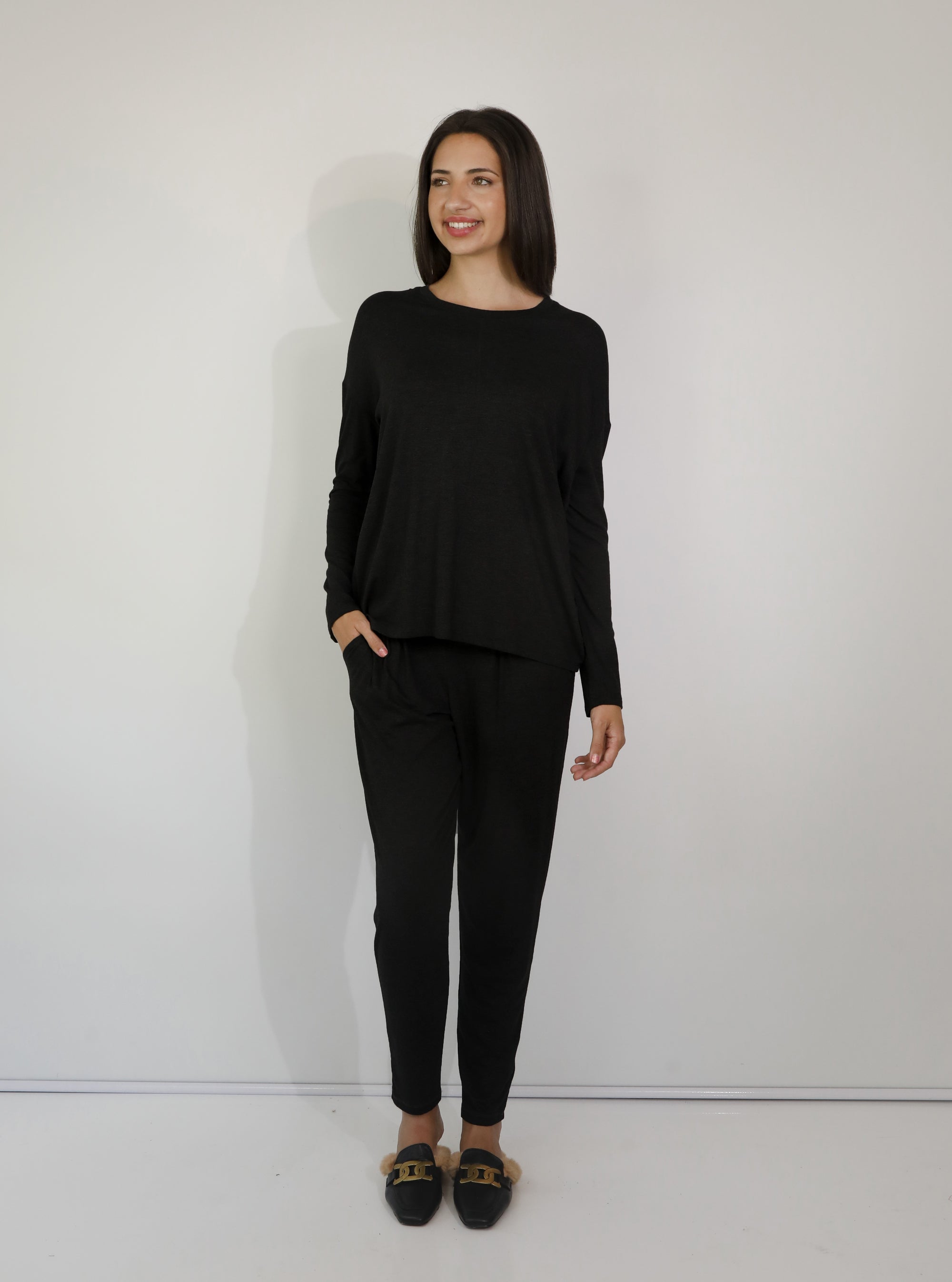 Lila - Classic Tee with Flossing detail