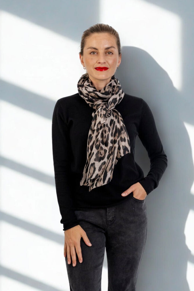 Light Weigh Scarf - Animal Print