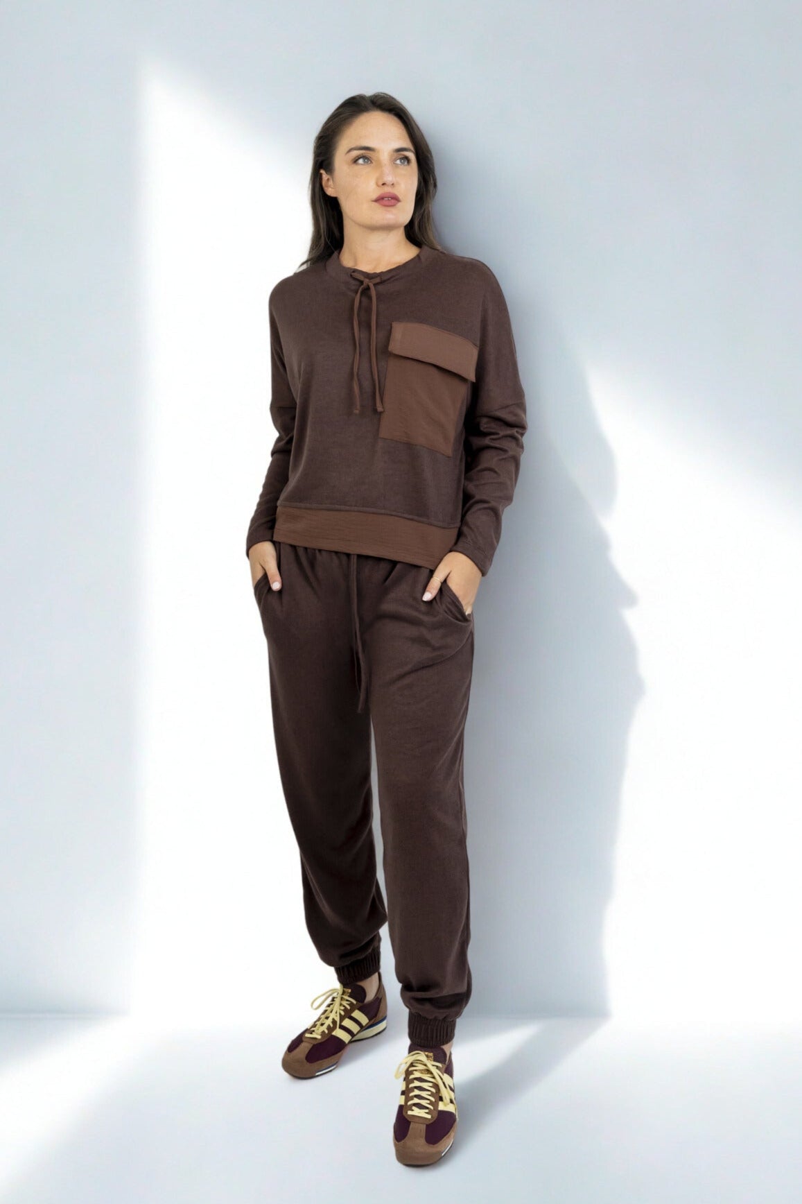 Astrid - Elasticated Cuff Pant, Choc Warm Handle