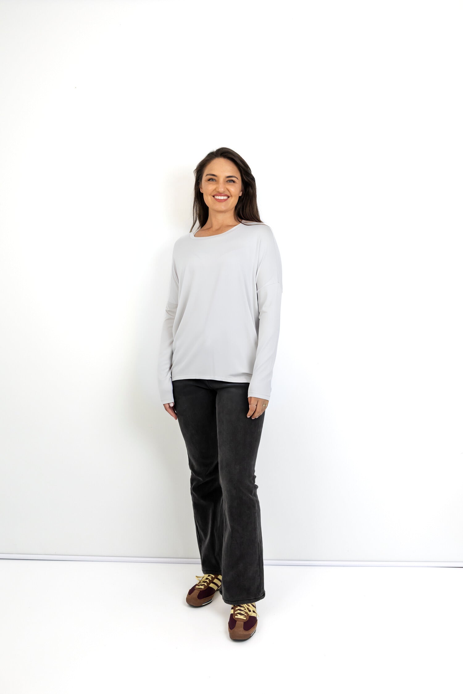 Kitt -Classic Tee with Seam Detail