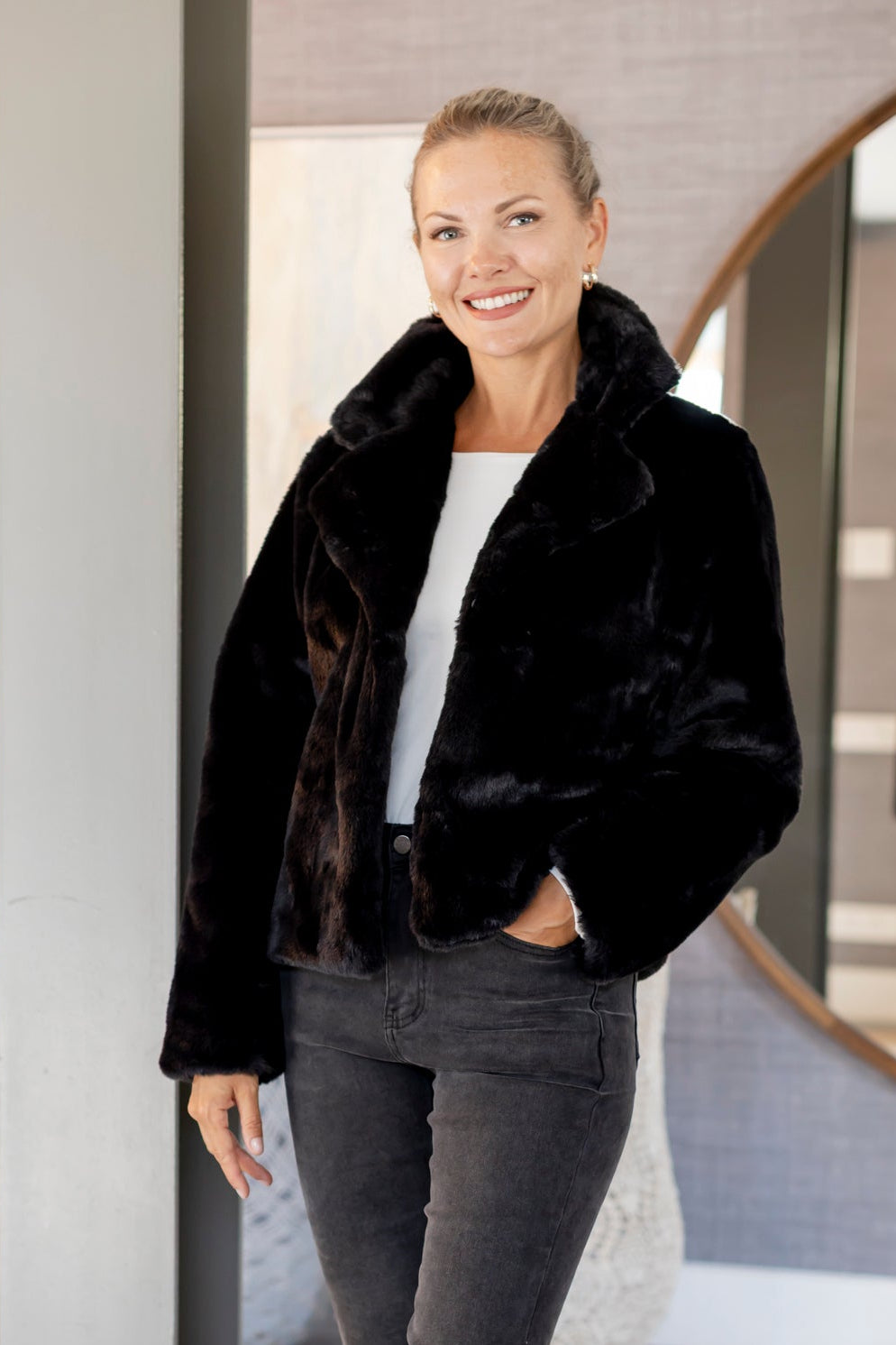 ジャケット・アウター lumignon Navy pink tweed fur jacket Olivia pink faux fur coat – Glamify Famous For Loungewear