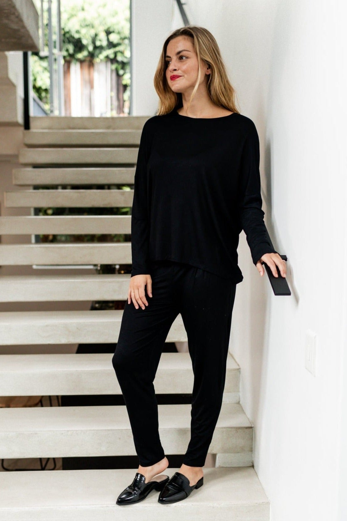 Kitt -Classic Tee with Seam Detail