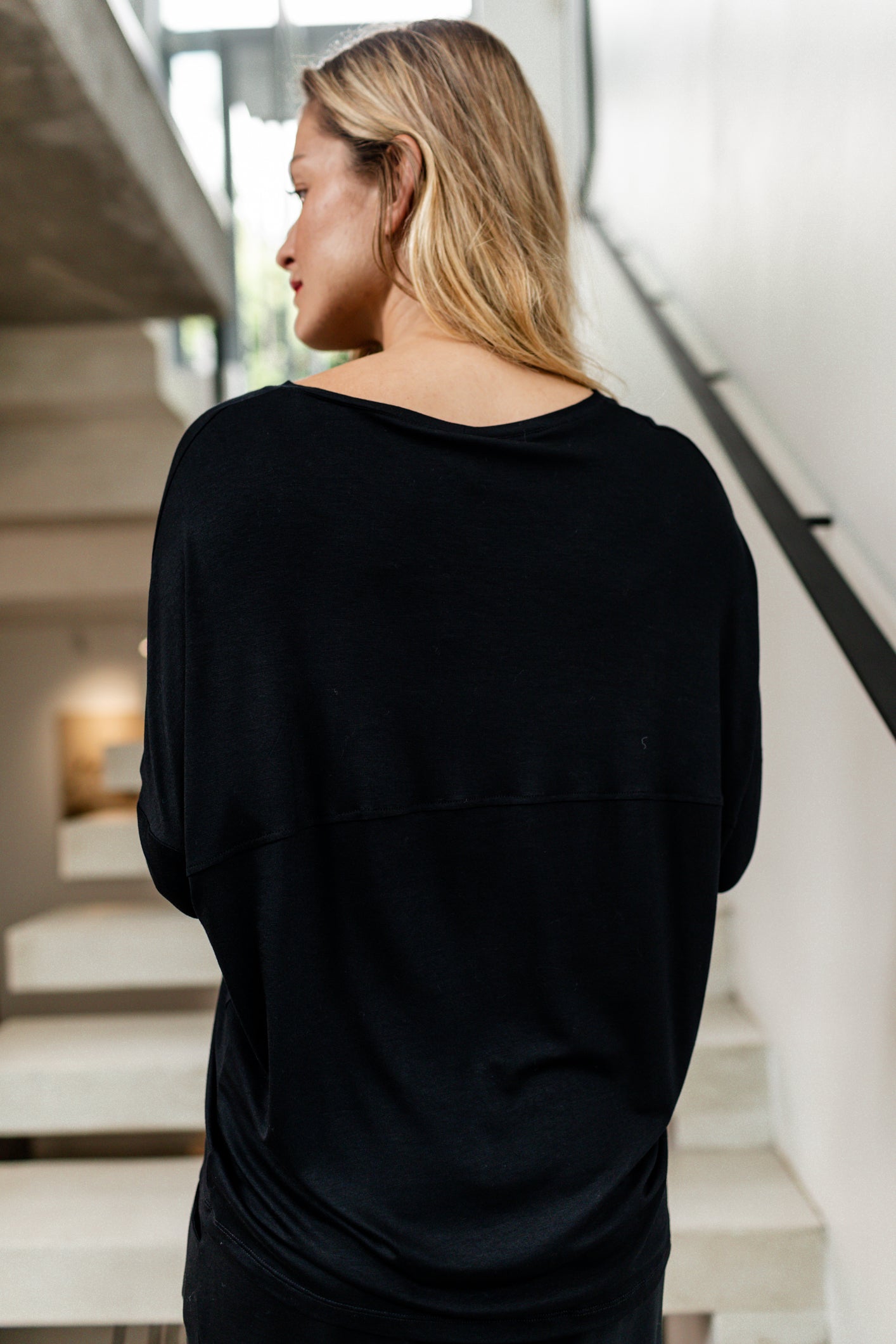 Kitt -Classic Tee with Seam Detail